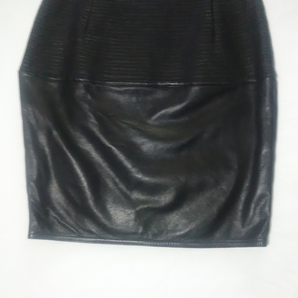 GIANNI VERSACE Vintage Black Leather Skirt Size 42 - Picture 5 of 7